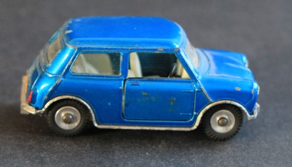 Dinky Toys England Morris Mini Minor 1960 Metallmodell (4773)